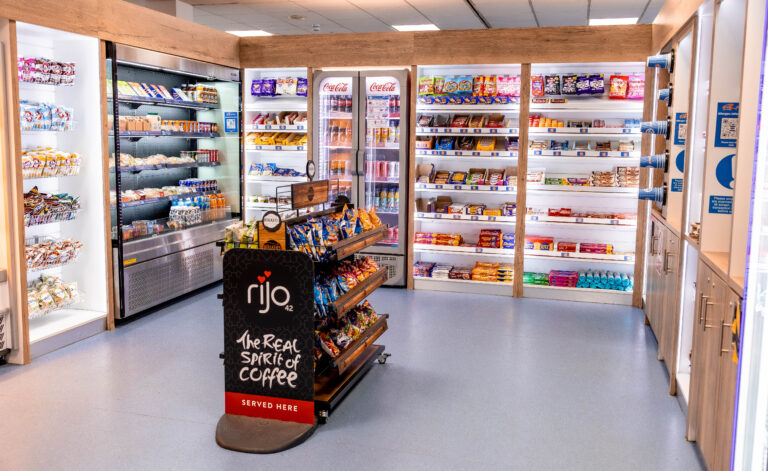 0W3A8084-Enhanced-NR